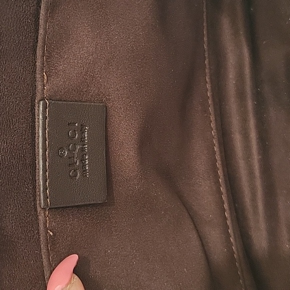 Gucci Supreme Messenger Bag - Picture 2 of 4